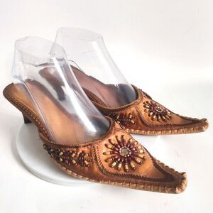 Y2K 90s Anne Michelle Size 8 Pointy Toe Kitten Heel Camel Tan Mules Beaded Boho